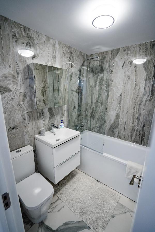 Gabi Apartament スチャヴァ エクステリア 写真